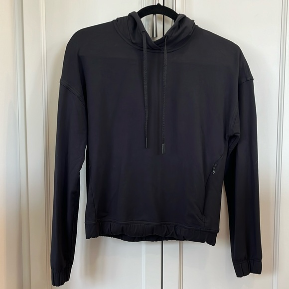 Lululemon Crossover Back Sweater, Black, Size 6 - Picture 1 of 6